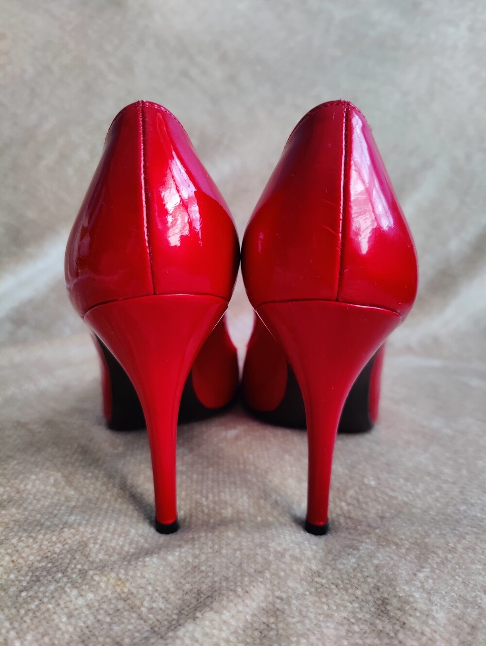 Stuart Weitzman Red Patent Leather Pointed-Toe Stiletto Pumps, 6.5 - Picture 5 of 15